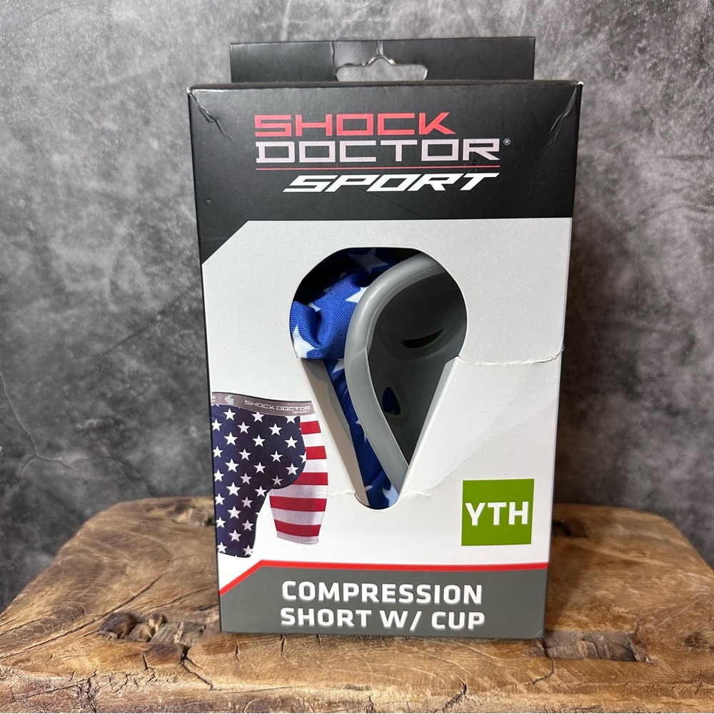 Shock Doctor Compression Short With Protective Cup - Picture 2 of 10